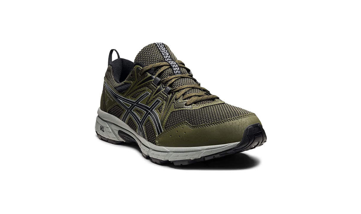 A perfect city exploration and hiking sneaker.